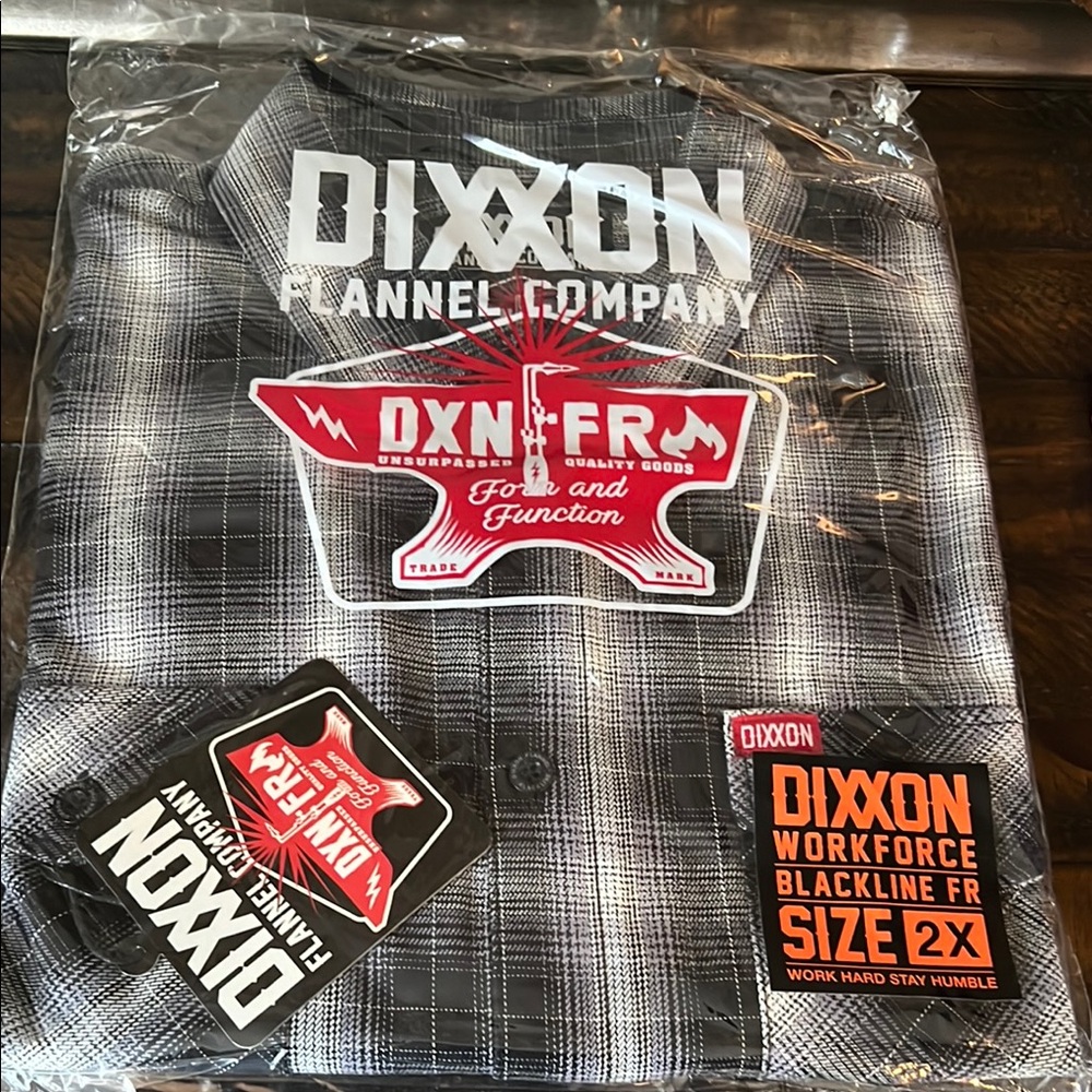 NWT DiXXON Black and Gray Fire Resistant-
 Button Down Flannel shirt XXL